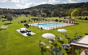 Hotel & Restaurant Casolare Le Terre Rosse